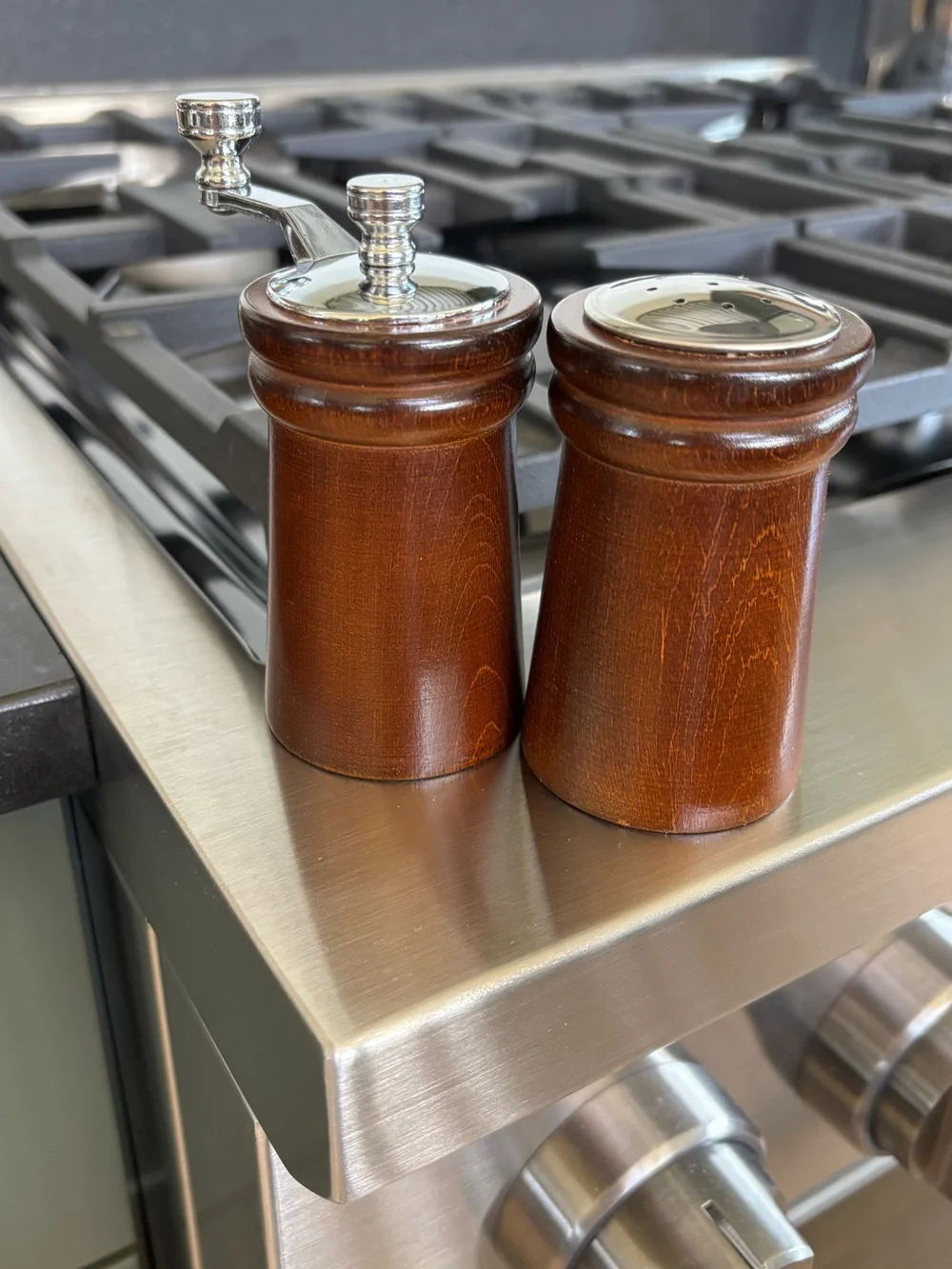 Vintage Wooden Salt And Pepper Mill Set, Bison Walnut Finish, “Olde Thompson”